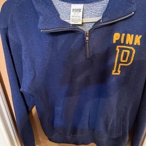 VS Pink quarter zip pullover in sz xs